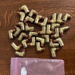1/2 heavy wall tubing push connect to 1/4" NPT-M brass elbow fitting. 30 ct new!